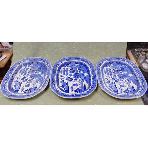 15 - Pair of Wedgwood antique Willow pattern meat plates, each 21