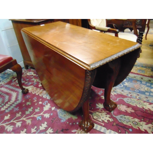 337 - Mahogany drop leaf table, acanthus leave knees, on claw and ball feet. 27 x 40 x 18