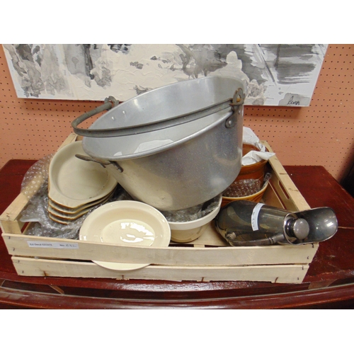 356 - Aluminium skillet, kitchen ware, etc.