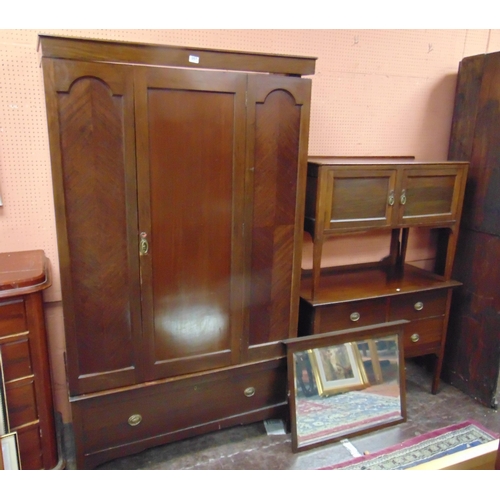 357 - Mahogany bedroom suite, comprising single door wardrobe, mirror back dressing table and washstand. (... 