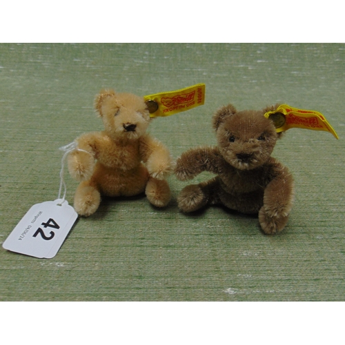 42 - Two small Steiff bears.