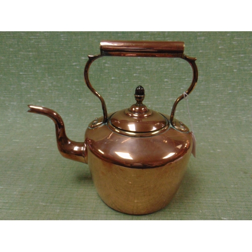 23 - Small antique copper kettle, having acorn finial, 10.5