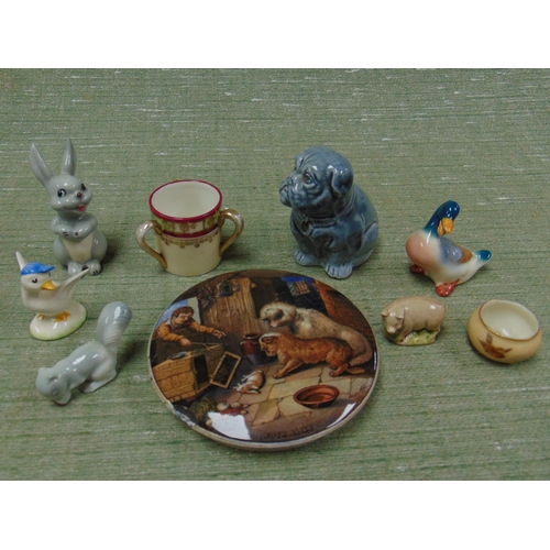 94 - Pratt ware lid, Wade miniature figures, etc.