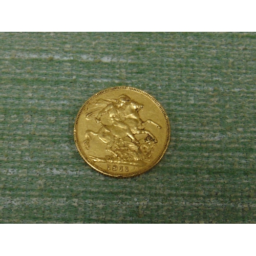 119 - George V  gold sovereign, 1911.
