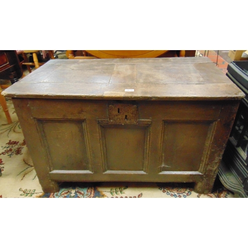 336 - Small antique oak coffer, having lift up lid and triple panel front, set on stile supports, 25 x 40 ... 