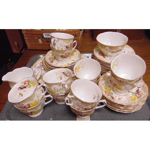 158 - Royal Albert 'Love Lace' pattern 40 piece tea service.