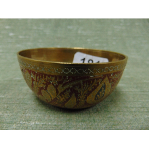 181 - Small Eastern bowl, having traditional decoration, 3