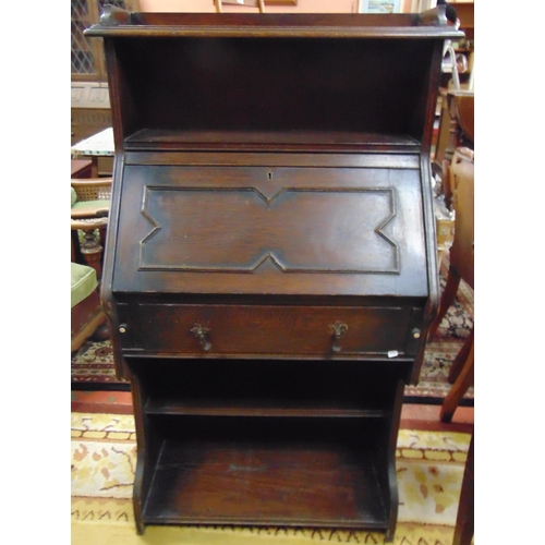 366 - An oak bureau, raised top above fall front revealing a fitted interior, single long drawer and shelv... 