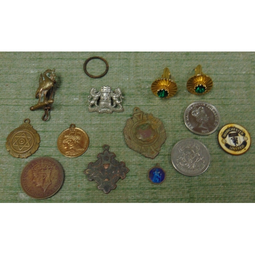 425 - George VI British West Africa 2 shillings, various tokens and trinkets, metal detector finds, etc.