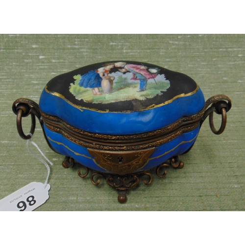 86 - Painted bisque casket, having lift up lid, side handles and on shaped base, 5 x 7.5 x 3