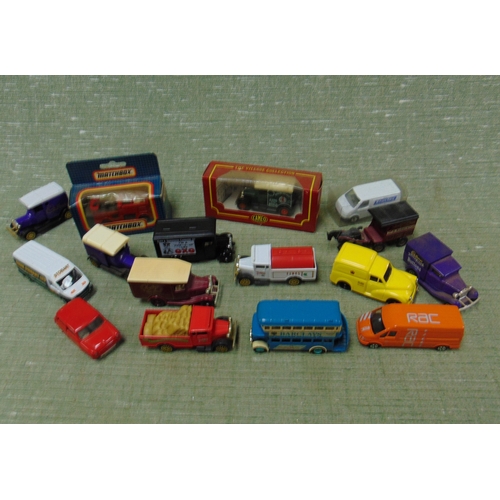 211 - Quantity of unboxed collectable model vehicles.