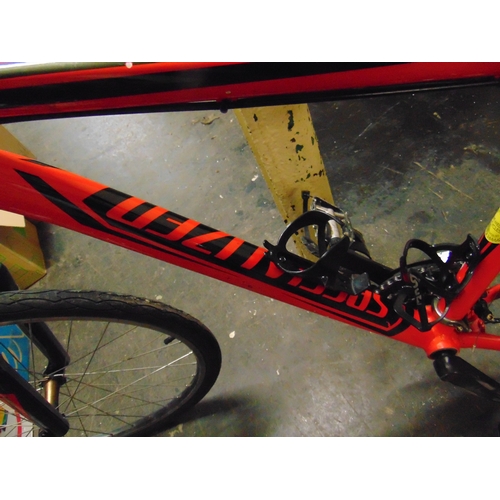 313 - Specialized gent's mountain bike.