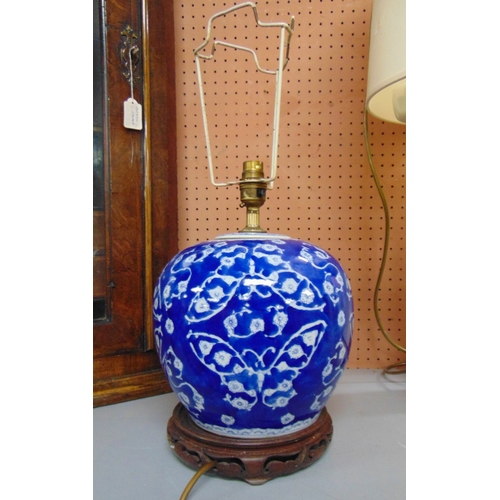 337 - Blue and white ginger jar, converted to a table lamp.