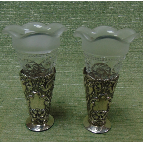 125 - Pair of glass epergnes, set on silver stands, maker William Comyns, London 1899.