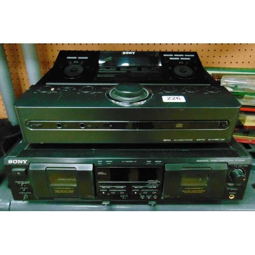 226 - Sony mini hi fi amp and a Sony tape deck.