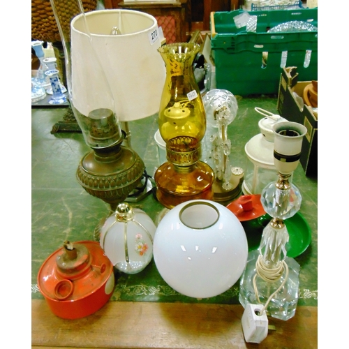 270 - Various lamps and lanterns.