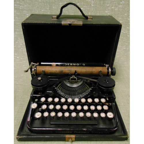 247 - Cased Underwood manual typewriter.