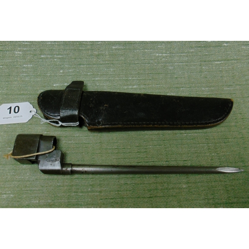 Lot 10        