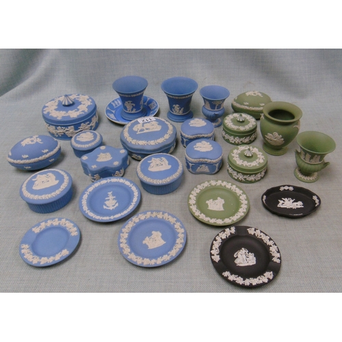 112 - Collection of Wedgwood jasperware.