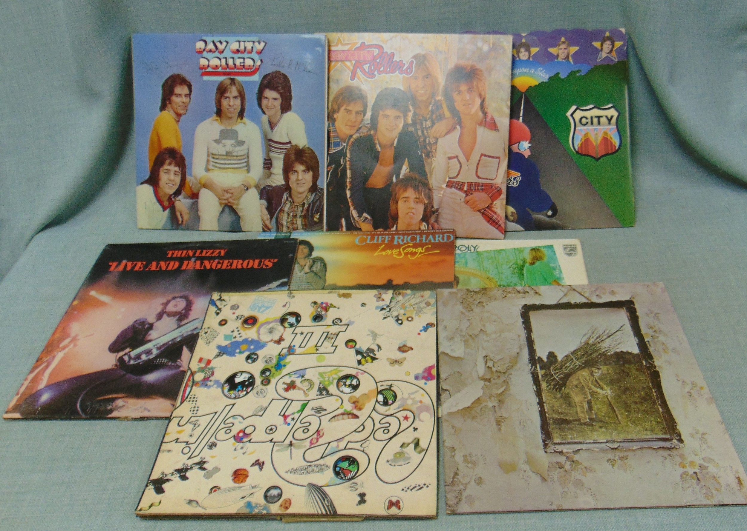 Quantity of LP records.