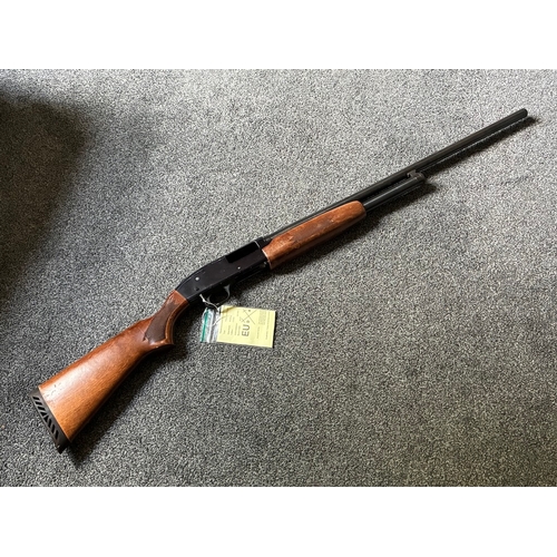 Deactivated Pump Action Shotgun 


US made example by Mossberg , deactivated to current UK spec which means it pumps but does not dry fire. 28 inch barrel. Good condition