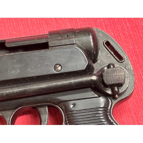 293 - Replica German WW2 MP40 SMG

Realistic example , weighs the same as a deactivated example - cocks an... 