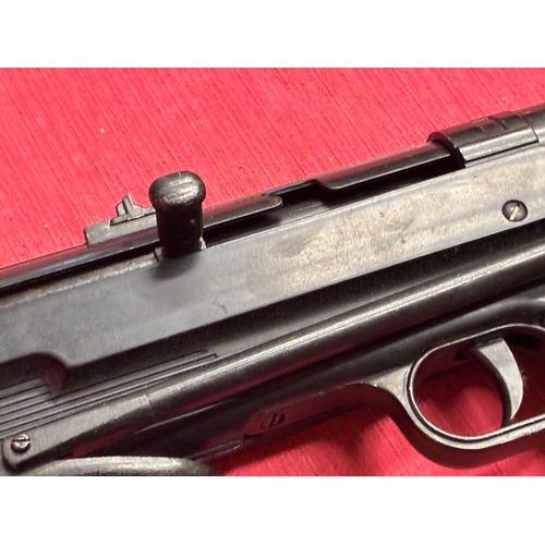 293 - Replica German WW2 MP40 SMG

Realistic example , weighs the same as a deactivated example - cocks an... 