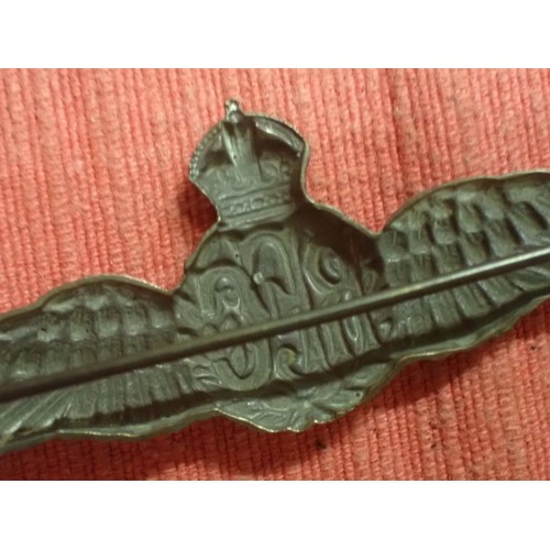 173 - WW1 Royal Flying Corps  Bronze Pilots wings

WW1 Royal Flying Corps Officers Bronze Pilots Hollow Ba... 