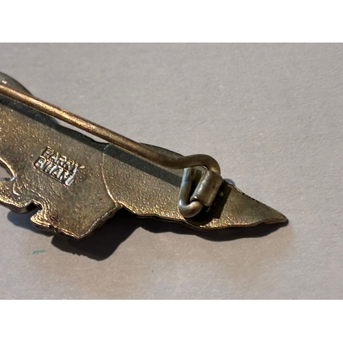 229 - WW2 RAF Guinea Pig Badge

Rare badge for aircrew who had plastic surgery due to burns when shot down... 
