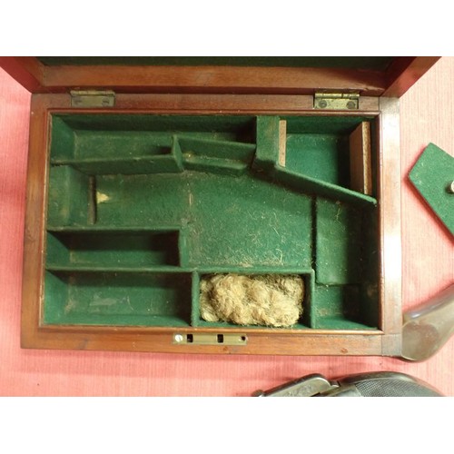 302 - Cased, near mint percussion pepperbox revolver

An English percussion pepperbox revolver circa 1840 ... 