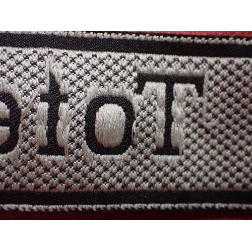 10 - WW2 Waffen-SS Totenkopf Division cuff title

In excellent clean condition. Slight fraying to the end... 