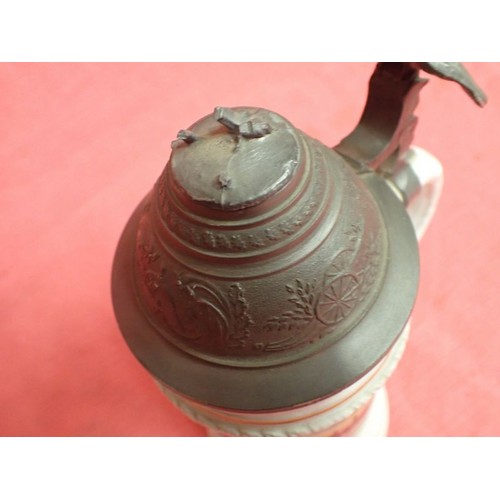 28 - Imperial German Artillery reservist beer stein

Generic reservist stein for artillery, not named to ... 