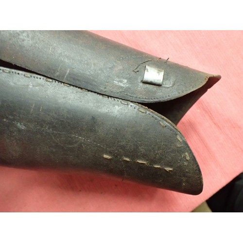 34 - 3rd Reich brown leather SA gaiters dated 1937

Rare pair of dark brown leather gaiters. Each with RZ... 