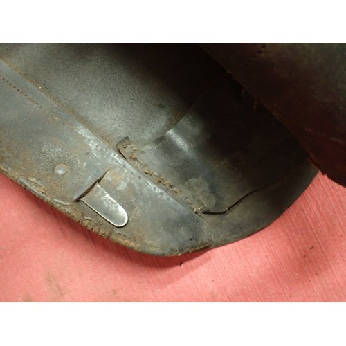 34 - 3rd Reich brown leather SA gaiters dated 1937

Rare pair of dark brown leather gaiters. Each with RZ... 