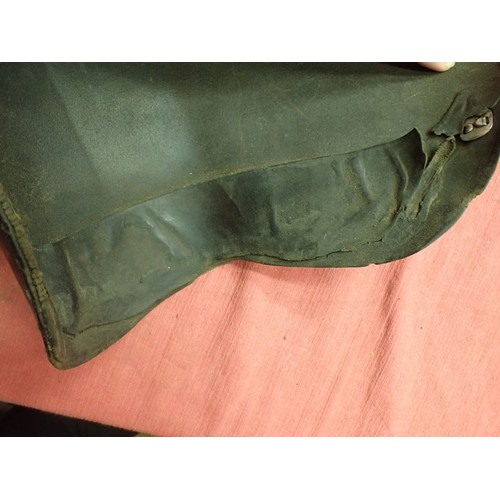 34 - 3rd Reich brown leather SA gaiters dated 1937

Rare pair of dark brown leather gaiters. Each with RZ... 