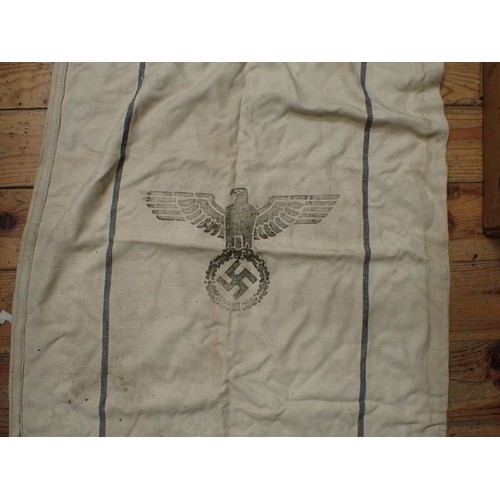 35 - WW2 German army grain sack dated 1940

SACK 43 BY 29 INCHES. SHOWS SERVICE WEAR, BUT GENERALLY GOOD