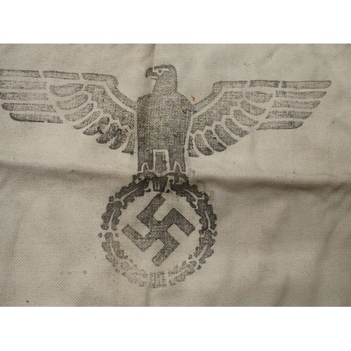 35 - WW2 German army grain sack dated 1940

SACK 43 BY 29 INCHES. SHOWS SERVICE WEAR, BUT GENERALLY GOOD