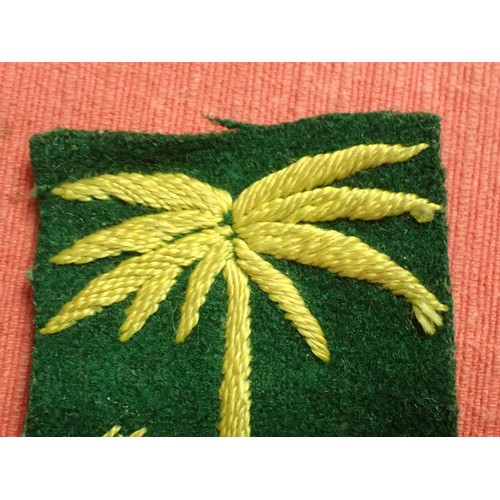 18 - WW2 British pair of divisional patches

Yellow woven patches on green woollen backing. 61 mm tall. G... 