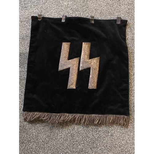 24 - Early Pre WW2 German SS Trumpet Banner 

An early Kampfzeit (years of struggle pre 1933) SS Trumpet ... 