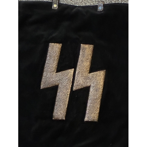 24 - Early Pre WW2 German SS Trumpet Banner 

An early Kampfzeit (years of struggle pre 1933) SS Trumpet ... 
