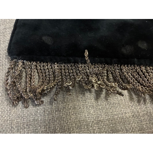 24 - Early Pre WW2 German SS Trumpet Banner 

An early Kampfzeit (years of struggle pre 1933) SS Trumpet ... 