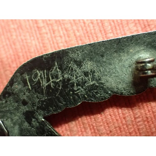 41 - WW2 German Luftwaffe light weight tunic eagle

Metal breast eagle for the lightweight summer tunic. ... 