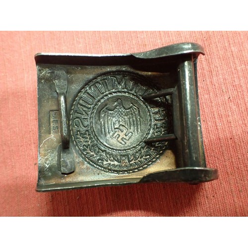 42 - WW2 German Army steel belt buckle

Steel buckle in clean, crisp condition. JFS maker mark to the bac... 