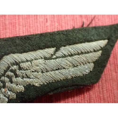 45 - WW2 German Panzer Officers' breast eagle

A well-used, rare Panzer officer breast eagle. Only traces... 