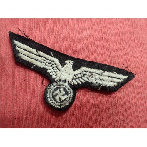 45 - WW2 German Panzer Officers' breast eagle

A well-used, rare Panzer officer breast eagle. Only traces... 