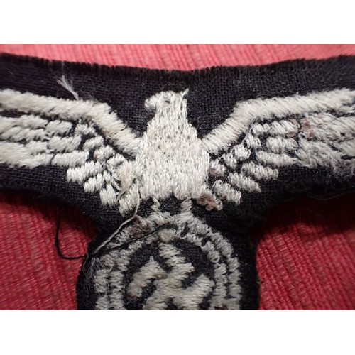 45 - WW2 German Panzer Officers' breast eagle

A well-used, rare Panzer officer breast eagle. Only traces... 