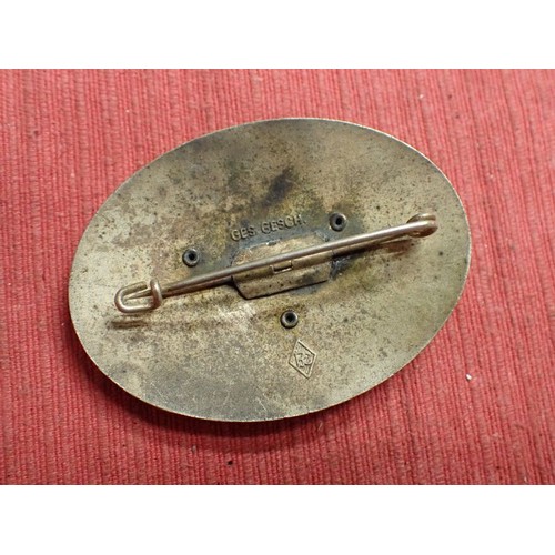 46 - WW2 German 1939 N.S.F.K. flyers badge

Convex badge. No enamel chips or loss. Three rivets for the f... 