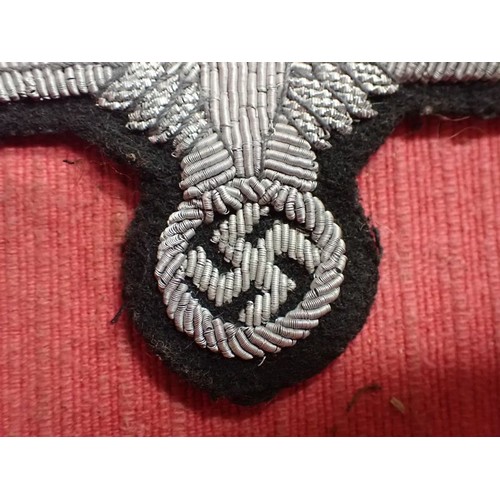 51 - WW2 German SS officers sleeve eagle

In good condition. All the aluminium wire is intact. No moth ni... 