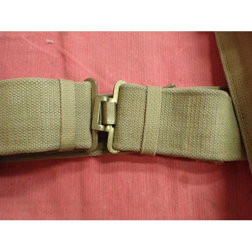 3 - WW2 British 37 patt waist belt and ammo pouches

belt dated 1941. Pouches dated 1943. All in good, c... 