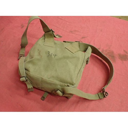 7 - WW2 British smallpack with shoulder straps

Pack dated 1942 with a matched pair of 1943-dated should... 